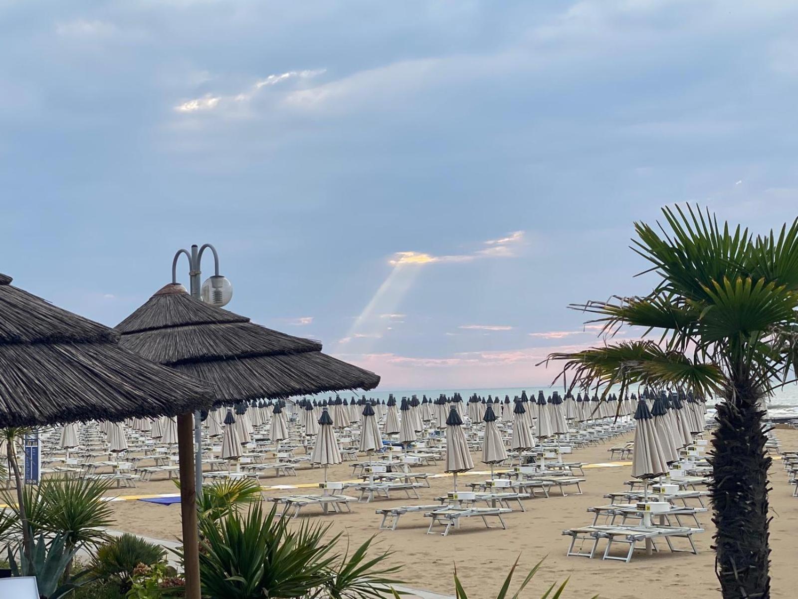 Villa Garda Lido di Jesolo Buitenkant foto